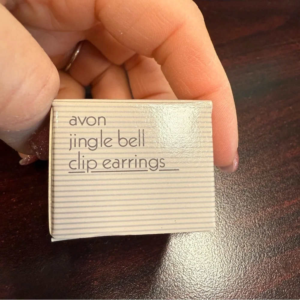 Avon “Jingle Bell” Silvertone clip Earrings with Rhinestones NIB 1991